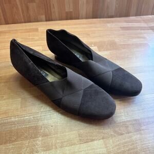 Vintage PREVATA Brown Suede Criss Cross Elastic Wedge Pumps